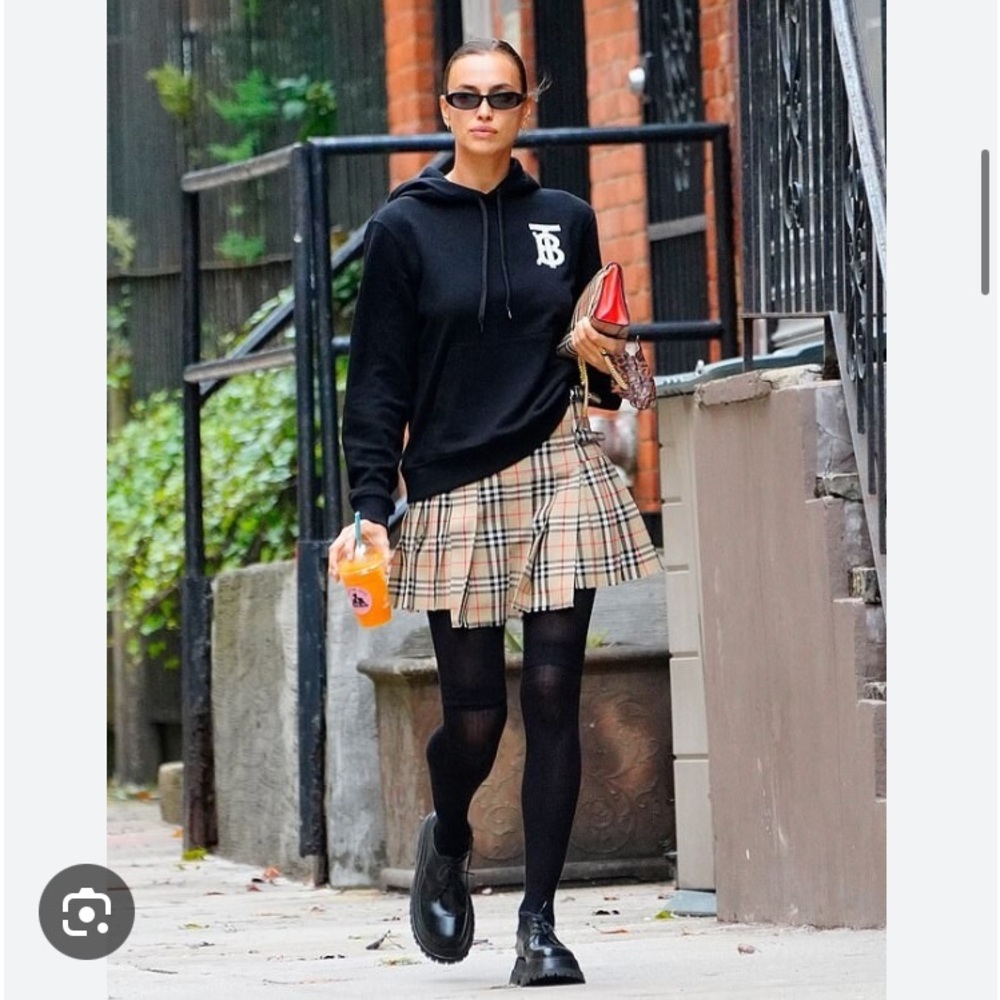 Nova check , inspired plaid women’s medium , pleated Y2K mini skirt